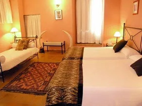 Boda Hotel - Image 5