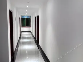 Liuyang Zhouluo Yujing Shanzhuang Hotel - Image 2