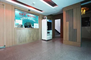 New Sky Motel - Image 4