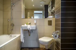 Novum Style Hotel Hamburg - Image 2