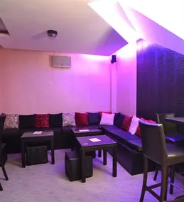 Hostel Theater 011 - Image 3