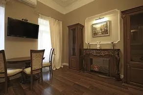 Kiev Centre Opera Apartments - Image 2