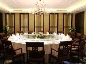 Metropark Longhua Hotel - Image 5