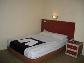 Philadelphia Hotel - Image 2