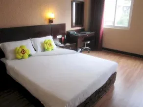 Guilin Jingyun Business Hotel - Image 5
