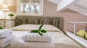 Lianelia LUXURY Village House - Image 3