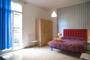 Apartaments Clot-Sant Marti - Image 2