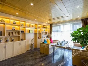 Dali Yuanshan Seaview Holiday Villa - Image 3