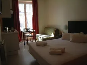 Apartamentos H2 Plaza Mayor - Image 5
