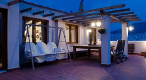 Old-Town Roof-Garden Suite - Image 3