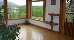 Ukee Treehouse B&B - Image 4
