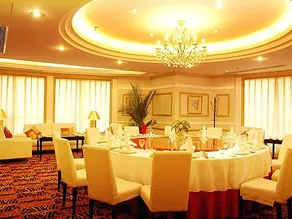 Jiatian International Hotel (Pingdingshan Wanda Plaza) - Image 2