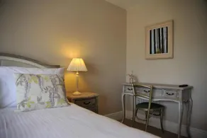 Wisteria House B&B - Image 2
