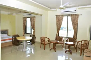 OYO 12521 Hotel Shahu And Sai Shahu - Image 2