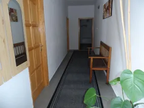Almagyar Vendeghaz - Image 4