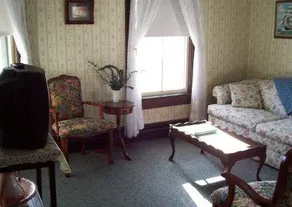 Highland Inn - Image 2