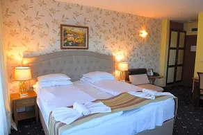Family Hotel Lazur - Image 5