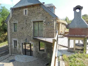 Holiday home with terrace, garden & BBQ | Mountain view - Image 2
