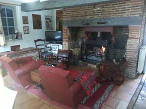 18TH-CENTURY HAUTE-GARONNE GUEST HOUSE - Image 2