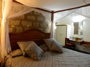 Green Hills Hotel - Image 4