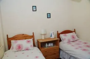 Amber Guest House - Image 2