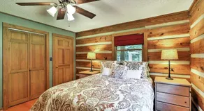 Black Mountain Cabin w/ Screened Porch + Views! - Image 4