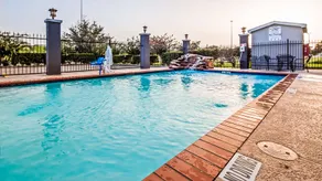 Best Western Mainland Inn & Suites - Image 2