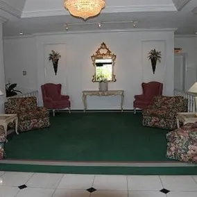 Douglas Waikiki - Image 3
