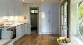 Urban Tree House - Image 3