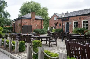 Innkeeper's Lodge Chester Christleton - Image 3