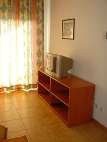 Apartamentos Blanco y Negro Lloret de Mar - Image 3