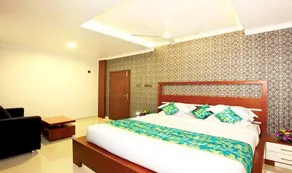 Holiday Hill Hotel and Suites - Image 5