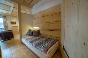 Double room, shower, toilet, ground floor - Image 4