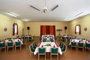 Landhof Arche Tagungs und Familienhotel - Image 2