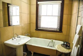 Jenkins Street Guest House - Image 5