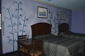 Scottish Inns & Suites Pasadena - Image 5