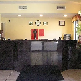Garden Inn and Suites Dallas - Image 2