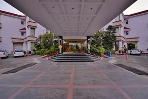 Grand Lilly Resorts - Image 2