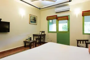 G-49 Bed & Breakfast - Image 5