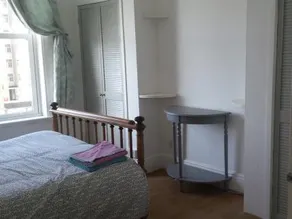 East Beach Apartment - Image 4