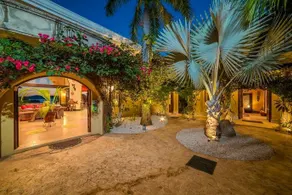 Villa Bougainvilla - Image 2