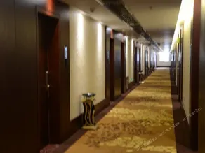 XIANG YUN SIJI HOTEL - Image 2