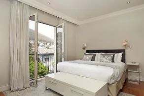 Camps Bay Luxury Villas - Image 1