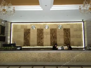 Longgang Business Hotel - Image 4