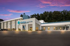 Quality Inn - Image 5