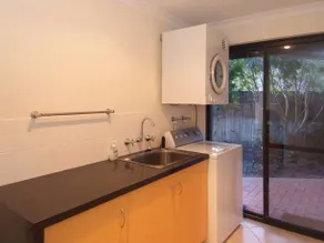Dunsborough Holiday Homes - 25 Elmore Road - Image 2