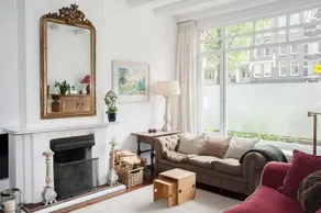Fabulous Family City Centre Mansion - Image 2