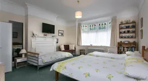 Adams House - Image 5