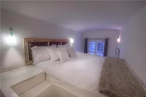 The Living Quarters - Image 5