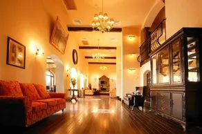 Arcadia Hotel - Image 2